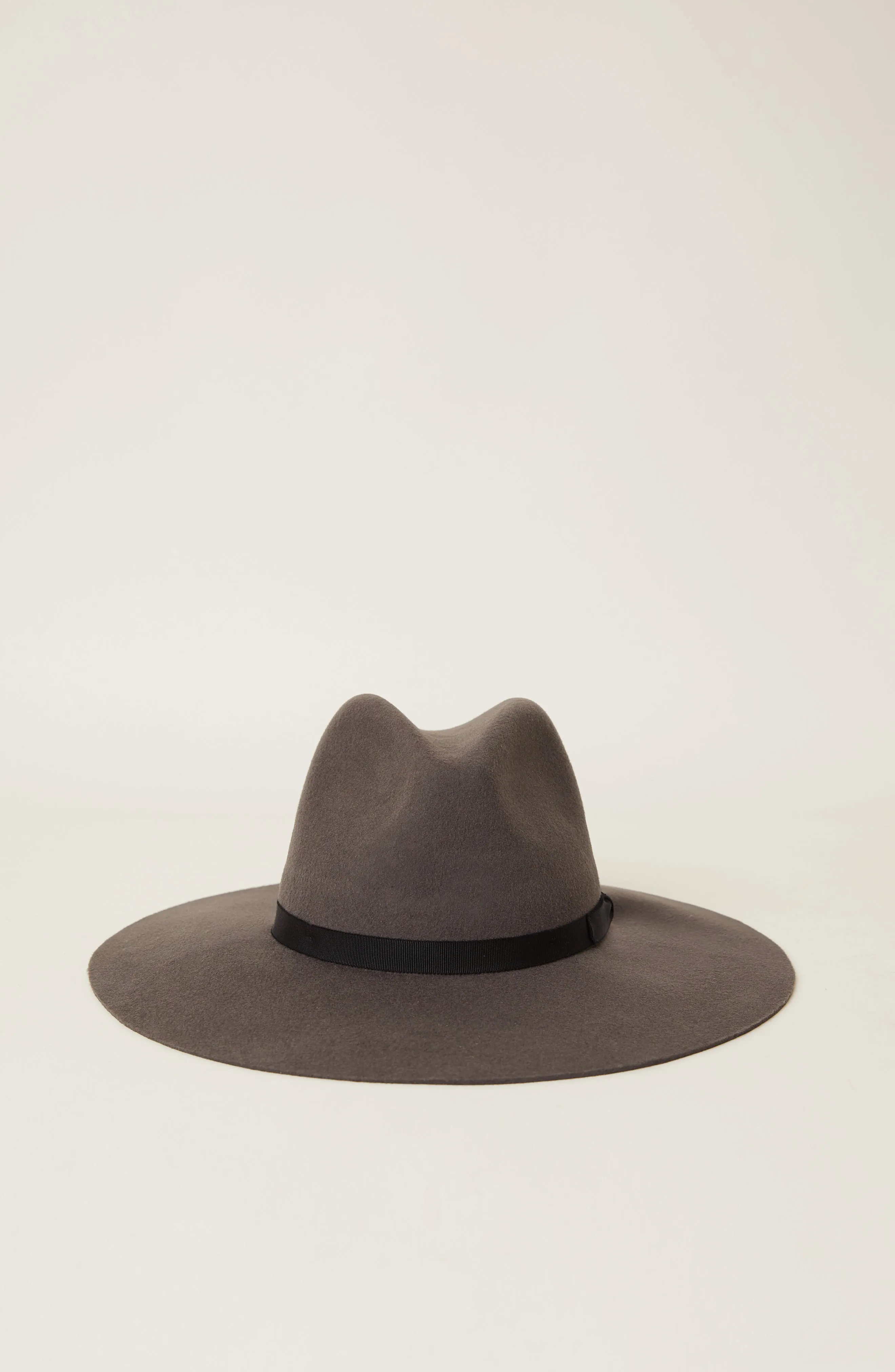 SOFIE HAT