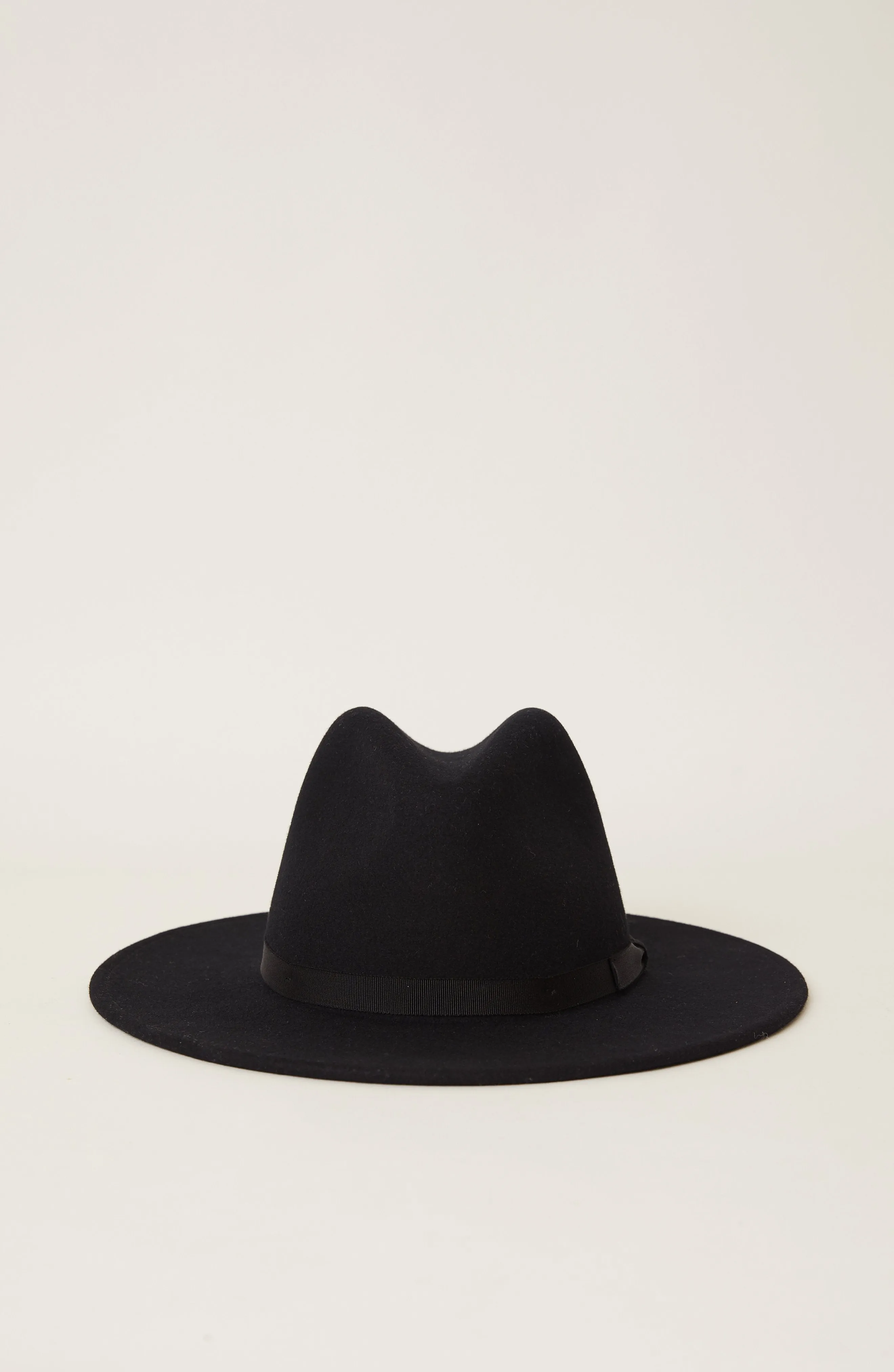TAYLOR HAT